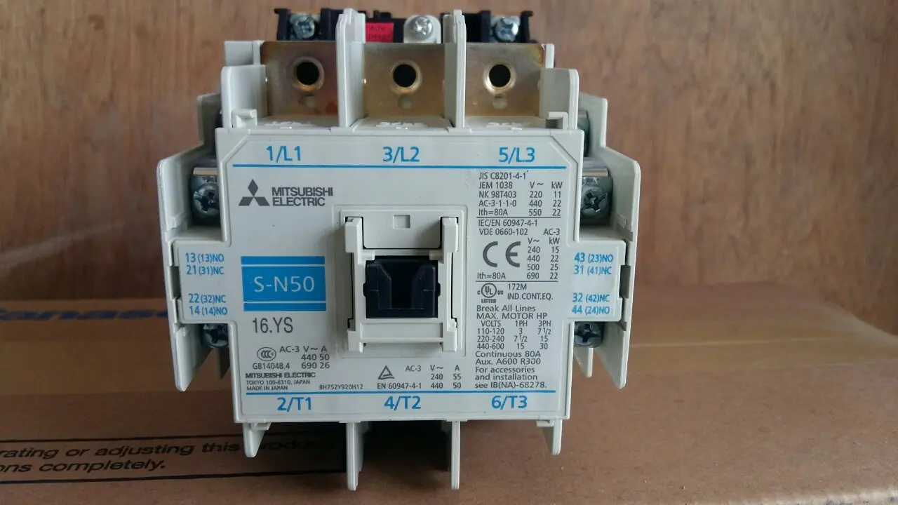 Khởi động từ S-N50 AC220