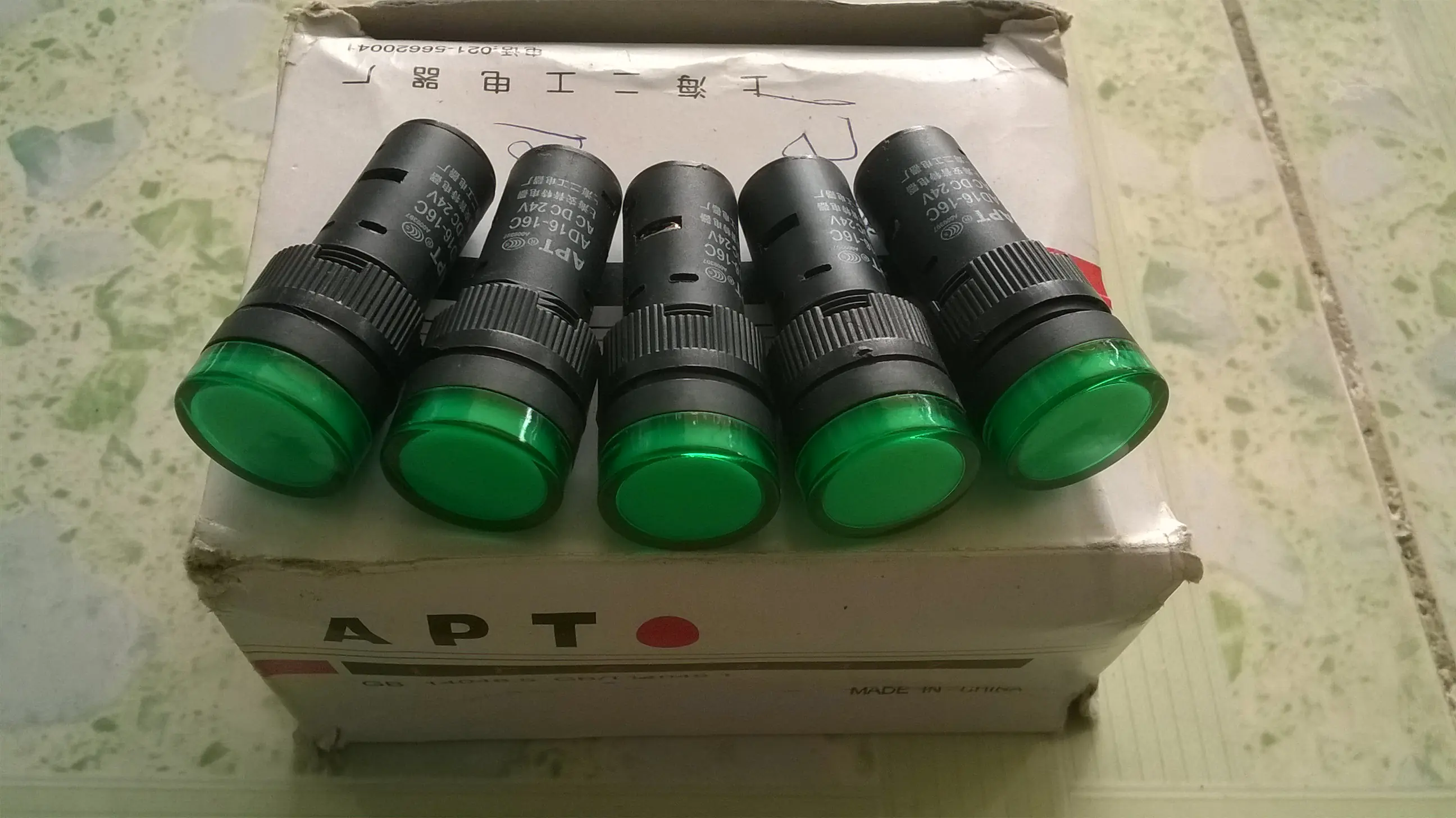 Đèn báo pha APT