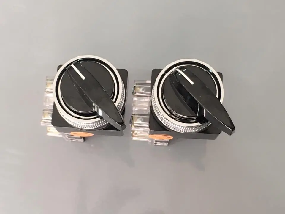 Công tắc xoay Hanyoung CR-301